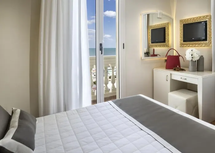 מלון Novecento ריצ'יונה