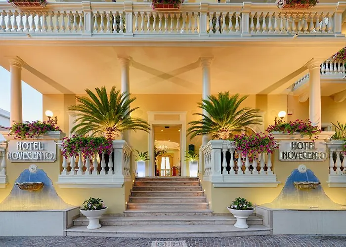 מלון Novecento ריצ'יונה