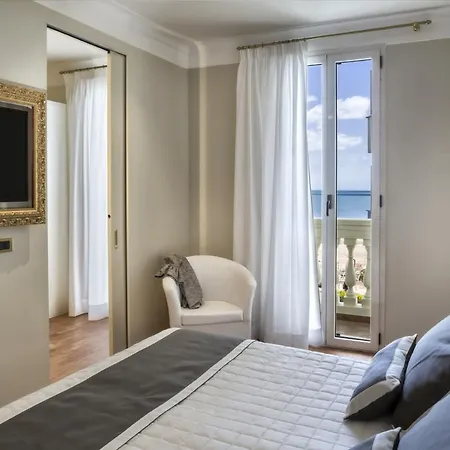 فندق Novecento ريتشيوني